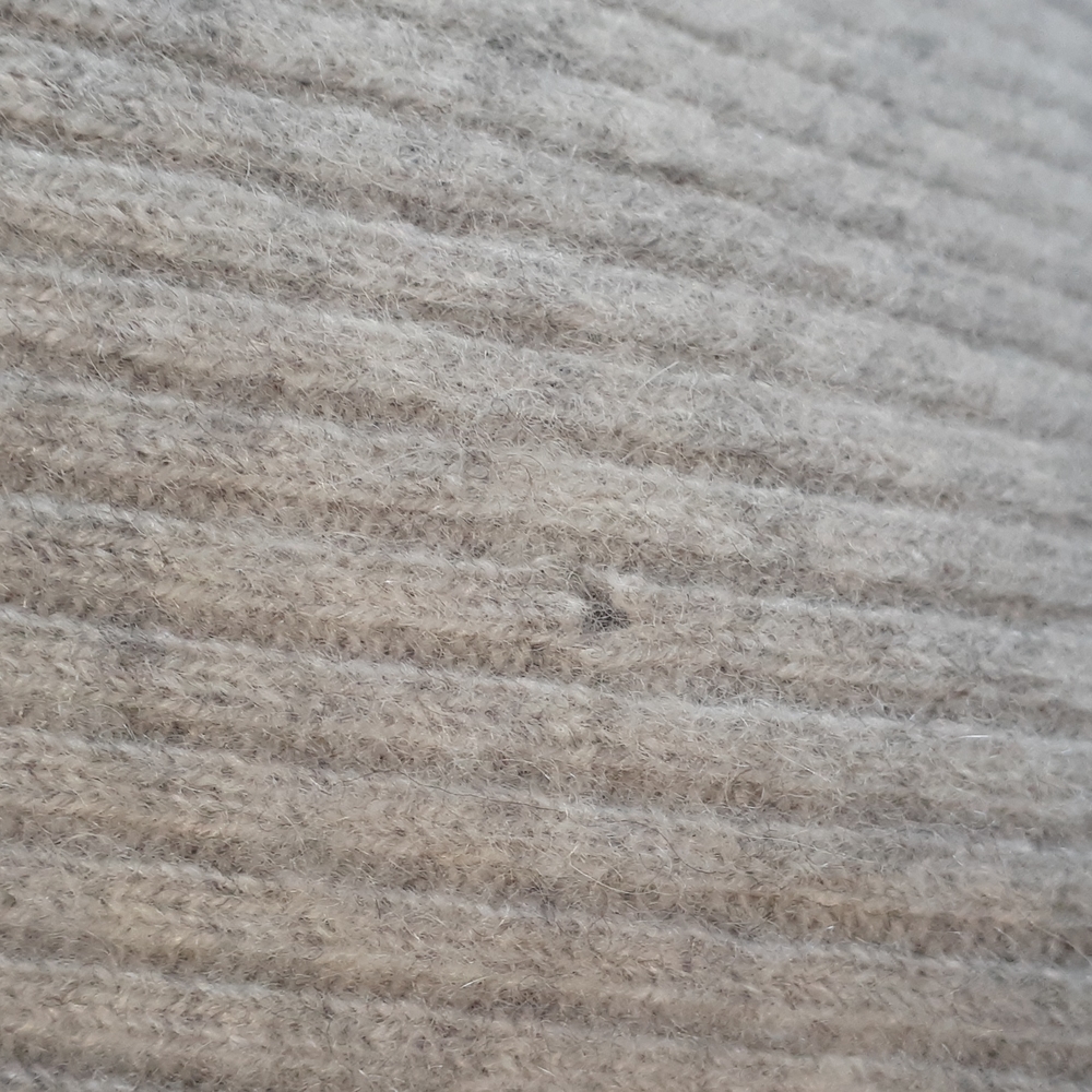 Casmear  sweater size…L - Picture 9 of 15